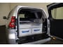 Toyota Land Cruiser 2.8 D-4D-F Challenger Window Van