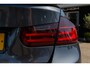 BMW 3-Serie 320i Executive Automaat I 19 Inch I Cruise I Airco I Parkeersensoren I Bluetooth I Navigatie I NL Auto I NAP