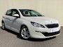Peugeot 308 1.2 PureTech Style Airco | Cruise Control | DAB | LMV 16" | PDC Achter | Navi | D-Riem vervangen! |