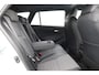 Toyota Corolla Touring Sports Hybrid 140 Dynamic | Apple Carplay / Android Auto | Stoelverwarming | Parkeersensoren voor/achter | Adaptive Cruise | Keyless | Clima | Camera | Full LED | 17 inch