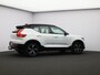 Volvo XC40 2.0 T4 R-Design / Trekhaak / Panoramadak / Stoelverwarming / Lederen Bekleding / Elektrische Stoelen / Pilot Assist / ACC /