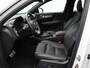 Volvo XC40 2.0 T4 R-Design / Trekhaak / Panoramadak / Stoelverwarming / Lederen Bekleding / Elektrische Stoelen / Pilot Assist / ACC /