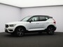Volvo XC40 2.0 T4 R-Design / Trekhaak / Panoramadak / Stoelverwarming / Lederen Bekleding / Elektrische Stoelen / Pilot Assist / ACC /