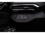 Volkswagen ID.4 Pro Limited Edition 286pk Automaat Trekhaak, Adaptive cruise control, Black Style, Achteruitrijcamera, LED koplampen, App connect, Stoelverwarming, Parkeersensoren