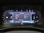 Volvo XC40 2.0 B4 Plus Dark / Trekhaak / Elektr. stoelverstelling / Stoel- + Stuurwielverwarming / Harman Kardon Audio / Pilot Assist / Achteruitrijcamera / BLIS