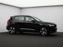 Volvo XC40 2.0 B4 Plus Dark / Trekhaak / Elektr. stoelverstelling / Stoel- + Stuurwielverwarming / Harman Kardon Audio / Pilot Assist / Achteruitrijcamera / BLIS