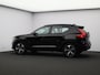 Volvo XC40 2.0 B4 Plus Dark / Trekhaak / Elektr. stoelverstelling / Stoel- + Stuurwielverwarming / Harman Kardon Audio / Pilot Assist / Achteruitrijcamera / BLIS