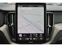 Volvo XC60 T6 Recharge AWD Plus Black Edition - Panorama/schuifdak - IntelliSafe Assist & Surround - 360º Camera - Harman/Kardon audio - Adaptieve LED koplampen - Verwarmde voorstoelen, stuur & achterbank - Parkeersensoren voor & achter - Elektr. bedienb. voorstoelen met geheugen - Head up display - Draadloze tel. lader - Extra getint glas - Inklapbare trekhaak - 21' LMV