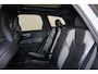 Volvo XC60 T6 Recharge AWD Plus Black Edition - Panorama/schuifdak - IntelliSafe Assist & Surround - 360º Camera - Harman/Kardon audio - Adaptieve LED koplampen - Verwarmde voorstoelen, stuur & achterbank - Parkeersensoren voor & achter - Elektr. bedienb. voorstoelen met geheugen - Head up display - Draadloze tel. lader - Extra getint glas - Inklapbare trekhaak - 21' LMV