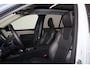 Volvo XC90 T8 Recharge AWD Plus Dark - Luchtvering - Panorama/schuifdak - IntelliSafe Assist & Surround - 360º Camera - Bowers & Wilkins audio - Adaptieve LED koplampen - Verwarmde voorstoelen, stuur & achterbank - Parkeersensoren voor & achter - Elektr. bedienb. voorstoelen met geheugen - Geventileerde voorstoelen - Draadloze tel. lader - Extra getint glas - Inklapbare trekhaak - 21' LMV
