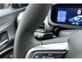 Jeep Avenger 1.2 e-Hybrid Summit | VAN €41.525,- VOOR €35.950,-! | Navigatie | Voorruitverwarming | 18'' lichtmetalen velgen | JBL | Elektrische kofferklep | Adapt. Cruise control