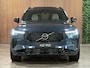 Volvo XC90 T8 AWD Recharge Ultra Executive Edit. | Full Option! | Bowers & Wilkins | Luchtvering | Stoelventilatie | Trekhaak | 360 Camera | Head-Up Display | Stoelmassage | 455pk | Adaptieve Cruise Control | Stoelverwarming voor+achter | Stuurwielverwarming | Schuifdak | 22 Inch | Full LED  Meesturende koplampen | Gelamineerde/geluidwerende zijruiten | Pilot Assist | BLIS Dode Hoek Detectie | Alcantara hemelbekleding | Lederen handgrepen en zonnekleppen | Elektrische voorstoelen geheugen | Nappa Lederen bekleding | Zitting verlenging voorstoelen | Lederen Dashboard | Google Infotainment | Keyless Drive | Parkeersensoren voor+achter | Privacy Glass | Elektrisch bedienbare achterklep | Geïntegreerde zongordijnen achterportieren | Geïntegreerd kinderzitje achterin | Verlichte instaplijsten | 7-Persoons | 4-Zone Climate Control | DAB Radio | Apple Carplay/Android Auto | Alarm Klasse III | Draadloos telefoon opladen | Volvo On Call met mobiele App functie | Denim Blue Metallic |