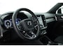 Volvo XC40 1.5 T5 Recharge R-Design | RIJKLAAR !! | Adapt. Cruise | Trekhaak | Leder | Camera | Stoel- Stuurverw. | Harman Kardon | Apple CarPlay