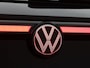 Volkswagen T-Roc 1.5 eTsi R-Line First Edition 150PK DSG Pano-Schuifdak | Trekhaak | Black Style | 20" LM Velgen | Keyless |Side Asisst |Matrix LED-Verlichting | Achteruitrijcamera