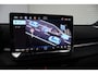 Volkswagen T-Roc 1.5 eTsi R-Line First Edition 150PK DSG Pano-Schuifdak | Trekhaak | Black Style | 20" LM Velgen | Keyless |Side Asisst |Matrix LED-Verlichting | Achteruitrijcamera