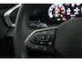 Volkswagen T-Roc 1.5 eTsi R-Line First Edition 150PK DSG Pano-Schuifdak | Trekhaak | Black Style | 20" LM Velgen | Keyless |Side Asisst |Matrix LED-Verlichting | Achteruitrijcamera