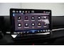 Volkswagen T-Roc 1.5 eTsi R-Line First Edition 150PK DSG Pano-Schuifdak | Trekhaak | Black Style | 20" LM Velgen | Keyless |Side Asisst |Matrix LED-Verlichting | Achteruitrijcamera
