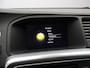 Volvo V60 2.0 T3 150PK Nordic / Parkeerverwarming / Trekhaak / All Season Banden / Parkeersensoren V+A / Verwarmbare voorstoelen + Achterbank /