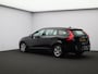 Volvo V60 2.0 T3 150PK Nordic / Parkeerverwarming / Trekhaak / All Season Banden / Parkeersensoren V+A / Verwarmbare voorstoelen + Achterbank /