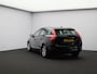 Volvo V60 2.0 T3 150PK Nordic / Parkeerverwarming / Trekhaak / All Season Banden / Parkeersensoren V+A / Verwarmbare voorstoelen + Achterbank /