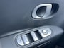 Hyundai Ioniq 5 Style 73kWh / Dealer onderhouden / Accu SoH 100 % / Fabrieksgarantie tot 05-2027 / WLTP 481 km stad 686 km / CCS snel laden / warmtepomp / 1.600 kg trekgewicht / Stuur- en stoelverwarming / Elektr. stoel / 19" LM wielen /