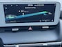 Hyundai Ioniq 5 Style 73kWh / Dealer onderhouden / Accu SoH 100 % / Fabrieksgarantie tot 05-2027 / WLTP 481 km stad 686 km / CCS snel laden / warmtepomp / 1.600 kg trekgewicht / Stuur- en stoelverwarming / Elektr. stoel / 19" LM wielen /