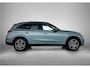 Mercedes-Benz GLC 300 e 4MATIC AMG Plug-In Hybride | AMG Line Premium Plus | Night Pakket | PAnorama Schuif-Kanteldak | Distronic | Zwarte Hemel | Stuur en Stoelverwarming. Inclusief 24 maanden Mercedes-Benz Certified garantie voor Europa.