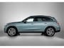 Mercedes-Benz GLC 300 e 4MATIC AMG Plug-In Hybride | AMG Line Premium Plus | Night Pakket | PAnorama Schuif-Kanteldak | Distronic | Zwarte Hemel | Stuur en Stoelverwarming. Inclusief 24 maanden Mercedes-Benz Certified garantie voor Europa.
