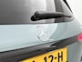 Mercedes-Benz GLC 300 e 4MATIC AMG Plug-In Hybride | AMG Line Premium Plus | Night Pakket | PAnorama Schuif-Kanteldak | Distronic | Zwarte Hemel | Stuur en Stoelverwarming. Inclusief 24 maanden Mercedes-Benz Certified garantie voor Europa.