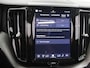 Volvo XC60 2.0 T8 Plug-in hybrid AWD Plus Dark | Panoramadak | HUD | Ele.verstelbare stoelen + Geheugen | Stoelverwarming voor + achter | Navigatie | Apple CarPlay/Android Auto | Harman/Kardon Audio | DAB | Adaptieve Cruise Control | HUD | Ele.kofferdeksel |