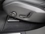Volvo XC60 2.0 T8 Plug-in hybrid AWD Plus Dark | Panoramadak | HUD | Ele.verstelbare stoelen + Geheugen | Stoelverwarming voor + achter | Navigatie | Apple CarPlay/Android Auto | Harman/Kardon Audio | DAB | Adaptieve Cruise Control | HUD | Ele.kofferdeksel |