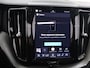 Volvo XC60 2.0 T8 Plug-in hybrid AWD Plus Dark | Panoramadak | HUD | Ele.verstelbare stoelen + Geheugen | Stoelverwarming voor + achter | Navigatie | Apple CarPlay/Android Auto | Harman/Kardon Audio | DAB | Adaptieve Cruise Control | HUD | Ele.kofferdeksel |