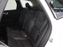 Volvo XC60 2.0 T8 Plug-in hybrid AWD Plus Dark | Panoramadak | HUD | Ele.verstelbare stoelen + Geheugen | Stoelverwarming voor + achter | Navigatie | Apple CarPlay/Android Auto | Harman/Kardon Audio | DAB | Adaptieve Cruise Control | HUD | Ele.kofferdeksel |