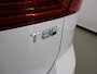 Volvo XC60 2.0 T8 Plug-in hybrid AWD Plus Dark | Panoramadak | HUD | Ele.verstelbare stoelen + Geheugen | Stoelverwarming voor + achter | Navigatie | Apple CarPlay/Android Auto | Harman/Kardon Audio | DAB | Adaptieve Cruise Control | HUD | Ele.kofferdeksel |