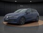 Volkswagen Golf 1.5 eHybrid Style | Pano dak | Trekhaak | Head-up Display | 360 Camera | Side Assist | Stuur-/Stoelverwarming | ERGO Stoel | Matrix LED | 18'' |