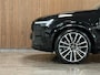 Volvo XC90 T8 AWD Recharge Ultra Black Executive Edit. | Full Option! | Bowers & Wilkins | Luchtvering | Stoelventilatie | Trekhaak | 360 Camera | Head-Up Display | Stoelmassage | 455pk | Adaptieve Cruise Control | Stoelverwarming voor+achter | Stuurwielverwarming | Schuifdak | 22 Inch | Full LED Matrix Meesturende koplampen | Gelamineerde/geluidwerende zijruiten | Pilot Assist | BLIS Dode Hoek Detectie | Alcantara hemelbekleding | Lederen handgrepen en zonnekleppen | Elektrische voorstoelen geheugen | Nappa Lederen bekleding | Zitting verlenging voorstoelen | Lederen Dashboard | Google Infotainment | Keyless Drive | Parkeersensoren voor+achter | Privacy Glass | Elektrisch bedienbare achterklep | Geïntegreerde zongordijnen achterportieren | Geïntegreerd kinderzitje achterin | Verlichte instaplijsten | 7-Persoons | 4-Zone Climate Control | DAB Radio | Apple Carplay/Android Auto | Alarm Klasse III | Draadloos telefoon opladen | Volvo On Call met mobiele App functie | Onyx Black Metallic |