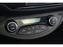 Toyota Yaris 1.5 Hybrid Bi-Tone Plus 101PK Automaat Panoramadak Navigatie Camera Clima Cruise Keyless Entry 16 inch LMV
