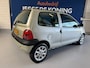Renault Twingo 1.2 Initiale vol automaat / bj.2001 / leder / sportvelgen / NAP met 61522 km./ APK tot 07/2027 / 1e eigenaar / etc.