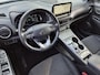 Hyundai Kona Electric EV Fashion 39 kWh / SOH 100% / Dealer onderhouden / CCS snelladen / Stuur- & Stoelverwarming / All season banden / Achteruitrijcamera / Warmtepomp / Keyless Entry/Start / Krell Audio Systeem / Apple Carplay Android Auto /