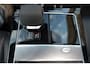Land Rover Range Rover Velar 2.0 P400e R-Dynamic PANO/HUD/MATRIX/DESIGN PAK/STOEL VERW/STUUR VERW/WINTER PAK/RIJ ASS