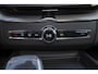 Volvo XC60 T6 Recharge AWD Plus Black Edition - Panorama/schuifdak - IntelliSafe Assist & Surround - 360º Camera - Harman/Kardon audio - Adaptieve LED koplampen - Verwarmde voorstoelen, stuur & achterbank - Parkeersensoren voor & achter - Elektr. bedienb. voorstoelen met geheugen - Draadloze tel. lader - Extra getint glas - 21' LMV