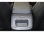 Volvo XC60 T6 Recharge AWD Plus Black Edition - Panorama/schuifdak - IntelliSafe Assist & Surround - 360º Camera - Harman/Kardon audio - Adaptieve LED koplampen - Verwarmde voorstoelen, stuur & achterbank - Parkeersensoren voor & achter - Elektr. bedienb. voorstoelen met geheugen - Draadloze tel. lader - Extra getint glas - 21' LMV