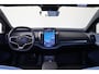 Volvo EX30 Extended Range Ultra 69 kWh - Panoramadak - Adaptive Cruise Control - 360º Camera - Harman/Kardon audio - Verwarmde voorstoelen & stuur - Parkeersensoren voor & achter - Extra getint glas - 19' LMV