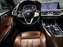BMW X7 xDrive40i High Executive [SCHUIFKANTELDAK, 7-PERSOONS, BMW LASERLICHT, HEAD-UP, APPLE CARPLAY, SOFTCLOSE, ANDROID, LUCHTVERING, MASSAGESTOELEN, MEMORY SEATS, STOELVERWARMING V+A, VOL LEDER, CAMERA, ELEKTRISCHE ACHTER