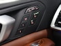 BMW X7 xDrive40i High Executive [SCHUIFKANTELDAK, 7-PERSOONS, BMW LASERLICHT, HEAD-UP, APPLE CARPLAY, SOFTCLOSE, ANDROID, LUCHTVERING, MASSAGESTOELEN, MEMORY SEATS, STOELVERWARMING V+A, VOL LEDER, CAMERA, ELEKTRISCHE ACHTER