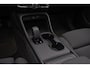 Volvo EX40 Performance Ultra Black Edition 82 kWh - Panorama/schuifdak - IntelliSafe Assist & Surround - 360º Camera - Harman/Kardon audio - Verwarmde voorstoelen, stuur & achterbank - Parkeersensoren voor & achter - Elektr. bedienb. voorstoelen met geheugen links - Draadloze tel. lader - Warmtepomp - Extra getint glas - 20' LMV