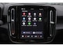 Volvo EC40 Extended Range Plus Black Ed. 82 kWh - Panoramadak - IntelliSafe Assist & Surround - 360º Camera - Harman/Kardon audio - Verwarmde voorstoelen, stuur & achterbank - Parkeersensoren voor & achter - Elektr. bedienb. voorstoelen met geheugen links - Draadloze tel. lader - Warmtepomp - Extra getint glas - Inklapbare trekhaak - 20' LMV