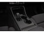 Volvo EC40 Extended Range Plus Black Ed. 82 kWh - Panoramadak - IntelliSafe Assist & Surround - 360º Camera - Harman/Kardon audio - Verwarmde voorstoelen, stuur & achterbank - Parkeersensoren voor & achter - Elektr. bedienb. voorstoelen met geheugen links - Draadloze tel. lader - Warmtepomp - Extra getint glas - Inklapbare trekhaak - 20' LMV