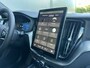 Volvo XC60 2.0 T6 Plug-in hybrid AWD Plus Black Edition | Luchtvering | Panoramadak | HU-Display | Trekhaak |