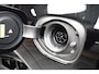 Volvo XC60 2.0 T6 Plug-in hybrid AWD Plus Black Edition | Luchtvering | Panoramadak | HU-Display | Trekhaak |